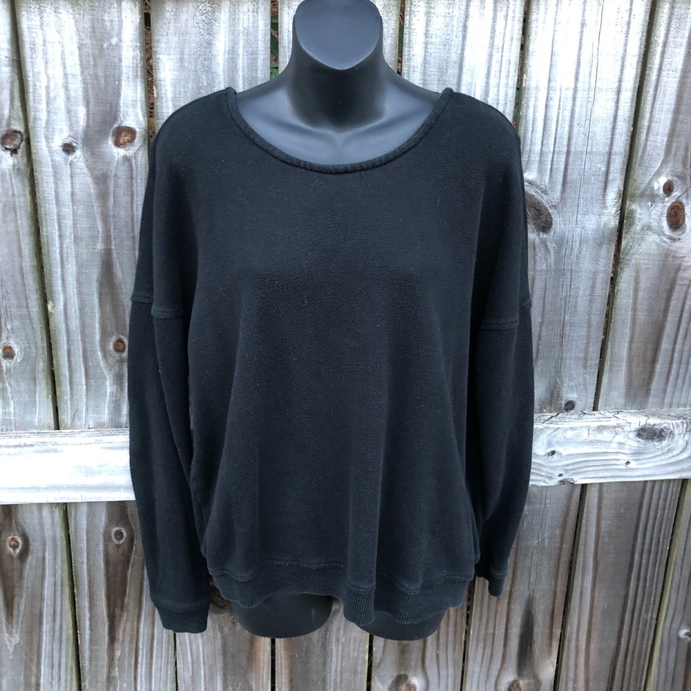 Gap fit black pullover